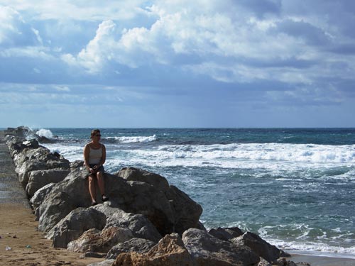 Terrasini, ein Blick ber den Strand im September